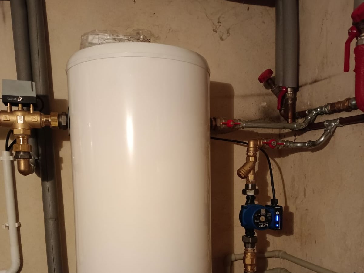 Pompa obiegowa i podłączenia instalacji LG monoblok